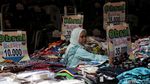 Asyiknya Berburu Diskon Akhir Tahun di Pasar Baru