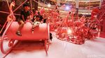 Flamingo Raksasa Sambut Nataru di Pusat Perbelanjaan