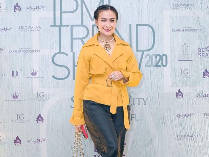Iis Dahlia dan koleksi tas mewah Iis Dahlia dan koleksi tas mewah