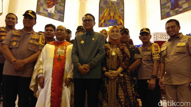 Pantau Perayaan Natal di Makassar, Gubernur Sulsel: Mari Jaga Perdamaian