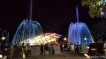 Lagi Hits! Pantai Pangandaran Kini Punya Air Mancur Warna-warni