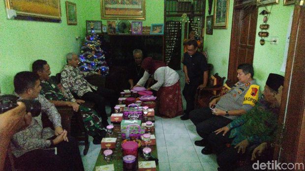Natal di Semarang, Diiringi Rebana hingga Gotong Royong Warga Muslim