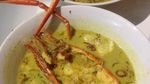 Dingin-dingin Enaknya Sarapan Soto Udang yang Gurih Mantap