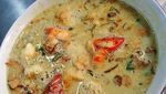 Dingin-dingin Enaknya Sarapan Soto Udang yang Gurih Mantap