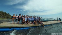 Pengunjung GWD tidak hanya melulu menghabiskan waktu berlibur di pantai yang berhadapan dengan Taman Nasional Bali Barat. Di sisi selatan GWD, dekat foodcourt terdapat taman bunga (Foto: Ardian Fanani/detikcom)