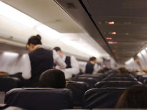 Pramugari & Pilot Gercep! Bantu Penumpang yang Lupa Matikan Kompor