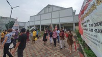 Jemaat akhirnya punya gereja sendiri setelah 20 tahun beribadat di kapel yang terletak di ruko dekat Pasar Taman Wisma Asri. Di ruko biasanya (merayakan natal). Beda sekali, jauh, jadinya puji tuhan lah bersyukur, nyaman, hikmat sekali, kata Tarigan. Foto: Isal Mawardi/detikcom