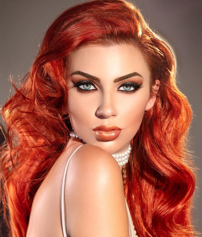 Saya bangga dengan semua yang saya alami yang menjadikan saya seperti sekarang ini. Saya suka melihat ke belakang dan melihat seberapa banyak yang bisa berubah begitu cepat dan itu memberi saya harapan bahwa masa depan hanya akan lebih baik dan menginspirasi orang lain untuk merasakan hal yang sama, cerita Amanda Foto: Instagram