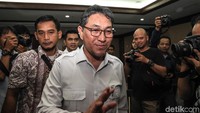 Kabupaten Pegunungan Arfak akhirnya mendapat tambahan anggaran Juli 2017 sebesar Rp 49,9 miliar. Rifa dan Suherlan meminta fee kepada Natan. Natan pun langsung mengirim uang fee kepada Sukiman, Rifa, dan Suherlan memalui rekening PT Dipantara Inovasi Teknologi (PT DIT). Lalu, 25 Juli 2017 Natan melalui Nicholas dan Sovuan memberikan uang fee itu secara bertahap kepada Sukiman, Rifa, dan Suherlan.