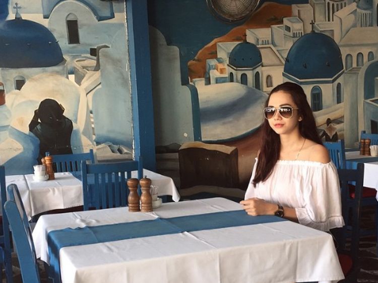 Hapus Foto Suami, Instagram Aura Kasih Hanya Sisakan Foto Kulineran Seru