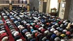 Salat Gerhana Matahari di Masjid Raya Bandung