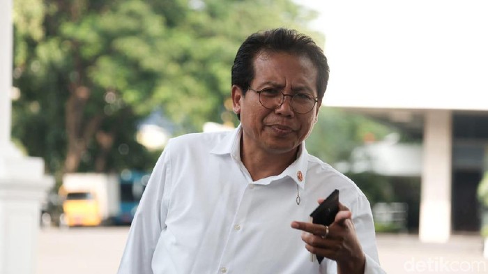 Jubir Presiden Fadjroel Rachman
