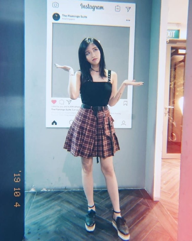 Samantha juga berbicara tentang kesehatan mental dan menganjurkan orang-orang yang menderita untuk berani menyuarakan bagaimana perasaan mereka. Ia menunjukkan betapa mudahnya pergi ke poliklinik dan mendapatkan rujukan ke Community Wellness Center. Foto: Instagram