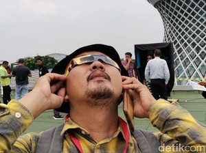 Lihat Gerhana Matahari Cincin Lewat Smartphone dan Pantulan Air, Boleh?