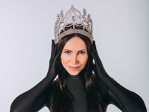 Ini Svetlana, Nenek 60 Tahun yang Jadi Juara Kontes Kecantikan