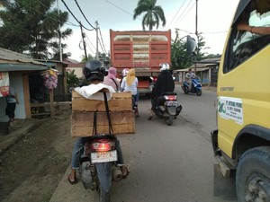 Ramai #SaveParungPanjang, Warga Cerita Truk Tambang Picu Banyak Kecelakaan