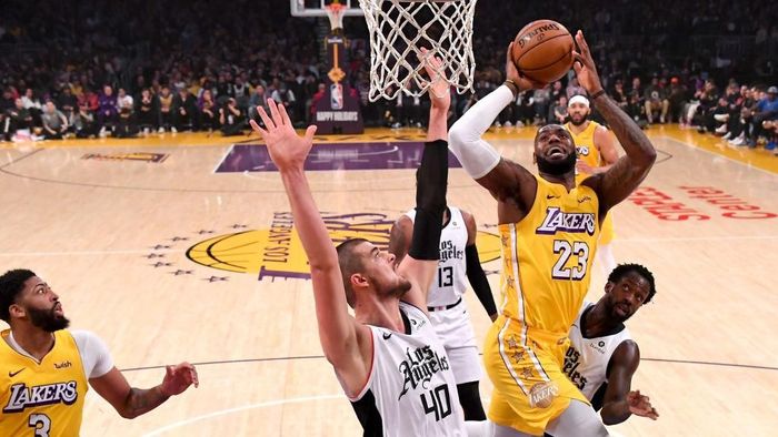 LA Lakers kalah 111-106 dari LA Lakers di Derby Los Angeles (Foto: Jayne Kamin-Oncea/Getty Images) LA Lakers kalah 111-106 dari LA Lakers di Derby Los Angeles (Foto: Jayne Kamin-Oncea/Getty Images)