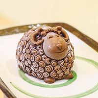 Di sini Ada Es Campur Puppy hingga Totoro Latte yang Menggemaskan