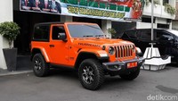 Mobil Jeep Wrangler Rubicon yang dibeli Bupati Karanganyar Juliyatmono untuk menjadi mobil dinasnya telah tiba di Karanganyar.