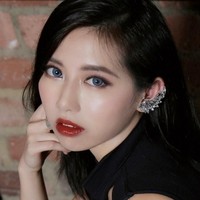 Kontestan idol Singapura Samantha Lee ditemukan meninggal dunia setelah berbagi postingan pesan yang membahas depresinya di Facebook. Samantha mengunggah video dan menulis ucapan selamat tinggal kepada semua orang serta berterima kasih kepada orang-orang yang telah membantunya. Foto: Instagram