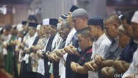 Sejak pekan lalu Kementerian Agama sudah mengimbau umat Islam yang daerahnya terlintasi gerhana matahari cincin melaksanakan salat kusuf atau salat gerhana matahari.