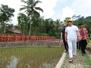 Pelesir ke Taman Gandrung Terakota Banyuwangi, Ridwan Kamil: Keren