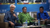 Franz Magnis Suseno memberikan pemaparan dalam dialog Merawat Moderasi, Menangkal Intoleransi dan Manipulasi Agama.