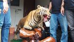 Penampakan Harimau-Rusa Offset di Rumah Koboi Lamborghini