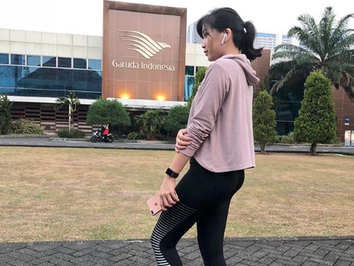 Cyndyana Lorens, adik Kriss Hatta.