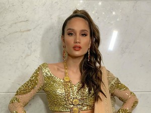 Cinta Laura Pernah Dibully karena Jargon Hujan Becek Nggak Ada Ojek