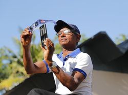 Keseruan Berburu Gerhana Matahari Cincin di Berbagai Negara