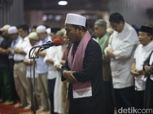 Sholat Dzuhur Berapa Rakaat? Ini Niat, Tata Cara Lengkap, dan Waktu Pelaksanaannya