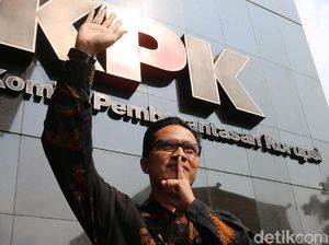 Intip Isi Garasi Febri Diansyah, Eks Jubir KPK yang Jadi Pengacara Putri Candrawathi