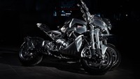 Niken bagi banyak orang adalah revolusioner, bagi yang lain motor yang kontroversial. Ini persis bagaimana orang juga bereaksi terhadap sepeda custom kami, itu sebabnya saya tertarik di dalamnya sejak awal. Dalam hal teknologi, tidak ada yang harus diubah dalam mesin ini, kata ketua GOC, Stanisław Myszkowski.Foto: ultimatemotorcycling