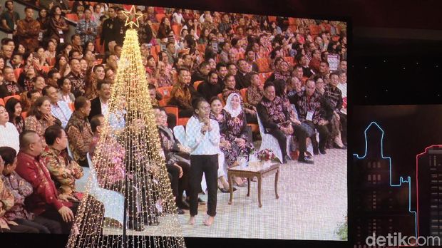 Diberi Jokowi Sepeda, Peserta Natal Nasional Malah Terima Kasih ke Menteri