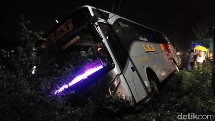 Hindari Sepeda Angin Bus Eka Justru Tabrak Dua Motor, Satu Orang Tewas