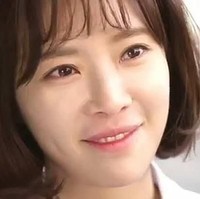 Pada hari ulang tahunnya, dia hanya mengunggah foto yang ternyata bagus dan untuk berbagi bagaimana yang dia lakukan untuk pertama kalinya dalam beberapa saat. Tidak masuk akal bahwa seorang aktris yang saat ini sedang syuting dituduh melakukan operasi plastik. Banyak pendapat mungkin muncul dari kegembiraan melihat aktris untuk pertama kalinya dalam beberapa waktu, tetapi kami akan memantau komentar jahat spekulatif untuk mengambil tindakan hukum, ungkap agensi Hwang Jung Eum. Foto: Instagram