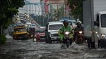 Penampakan Banjir yang Merendam Kawasan Bandung