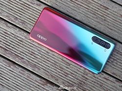 Aksi Menggoda Oppo Reno3 dan Reno3 Pro