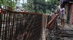 Tanggul, Bentengi Kampung Rawa Johar Baru dari Banjir