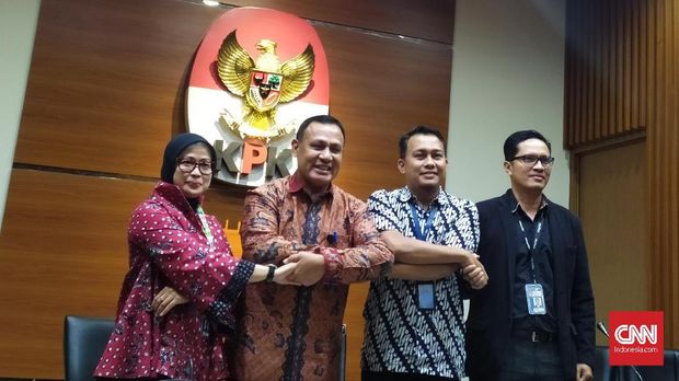 Upaya Firli Dekati Wartawan KPK Lewat Nasi Goreng - CNN Indonesia