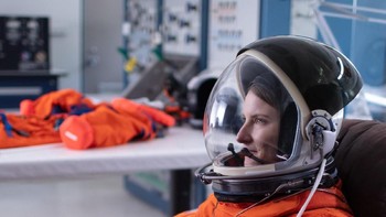 Ke-11 calon astronot NASA ini mulai mengikuti latihan untuk program ini sejak tahun 2017. Foto: NASA/Bill Ingalls