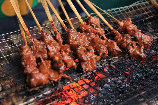 5 Jenis Sate Lezat Untuk Menemani Malam Pergantian Tahun