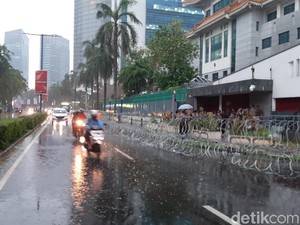 Massa Aksi Bela Uighur Bubarkan Diri, Jalan Depan Kedubes China Dibuka
