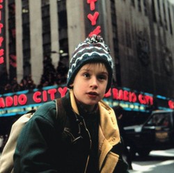 Top 10 Film Natal Legendaris Cocok Ditonton Bareng Keluarga