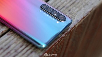 Kamera utamanya mengusung sensor berukuran 64 MP. Selain itu ada kamera ultra wide 8 MP, monokrom 2 MP dan depth 2 MP. Foto: Sina Mobile