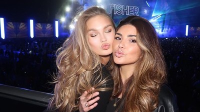 Gaya Para Model dan Selebgram di Festival Musik Arab yang Kontroversial