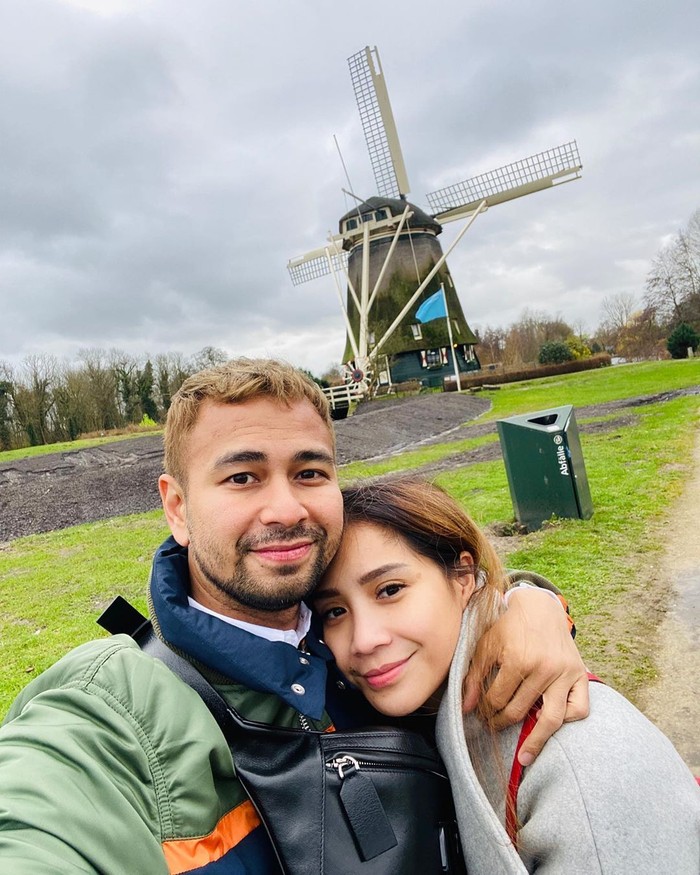 Foto liburan Raffi Ahmad dan Nagita Slavina