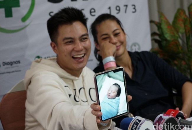 Ngidam Sukun dan Hindari Makanan Mentah, 5 Pola Makan Paula Verhoeven Selama Hamil