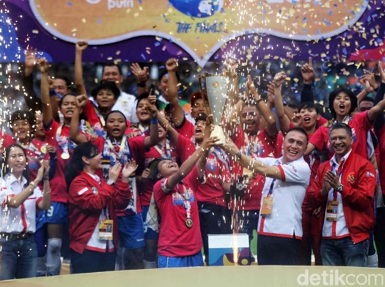 Cetak Sejarah, Persib Bandung Putri Berpesta di Pakansari